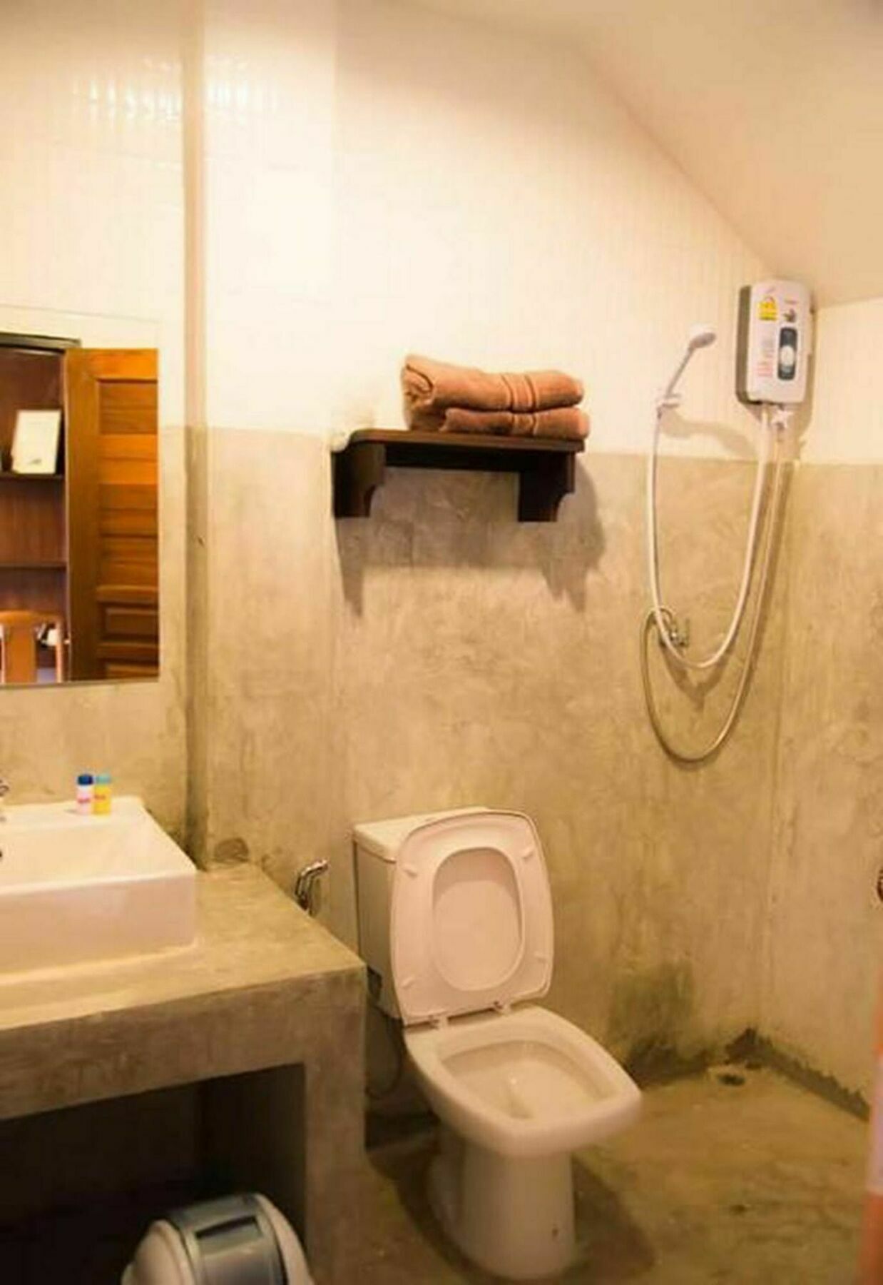 Little Home Guest House เชียงใหม่ ภายนอก รูปภาพ